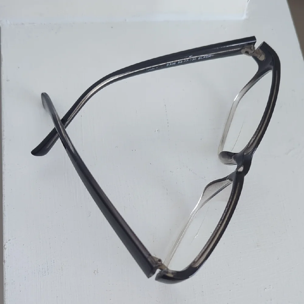 Black and Silver Rectangular Glasses